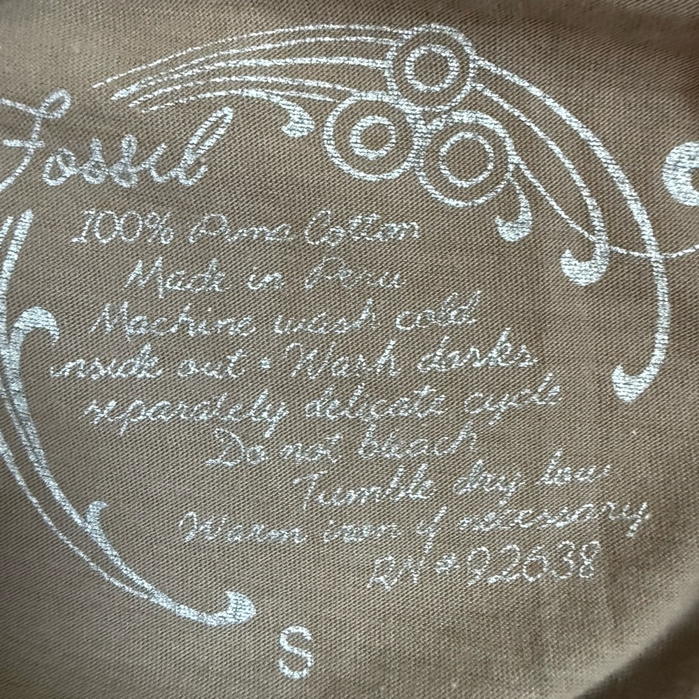 Fossil Classic Beige Long Sleeve Top - Picture 6 of 6